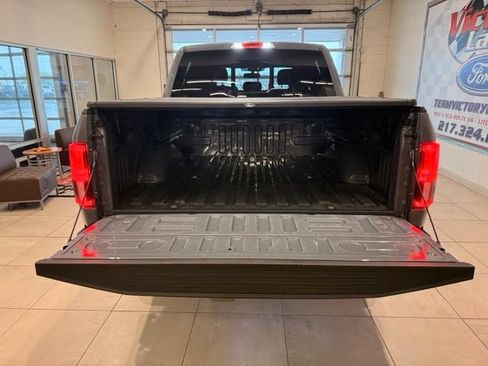 Used 2019 Ford F150 Lariat w/ Equipment Group 502A Luxury AWD/4WD image 7