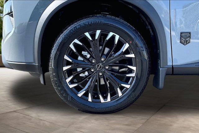 New 2026 Nissan Rogue Dark Armor FWD image 13