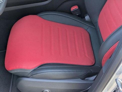 New 2026 Mercedes-Benz GLC 300 image 4