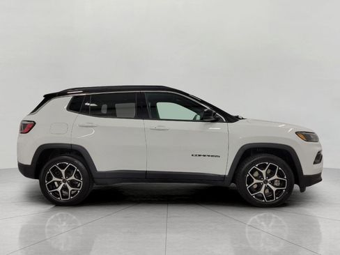 Used 2025 Jeep Compass Limited AWD/4WD image 65