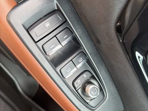 Used 2025 Subaru Forester Touring AWD/4WD image 19