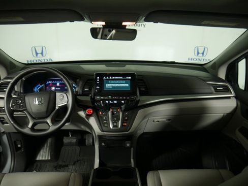 Used 2023 Honda Odyssey EX-L image 9