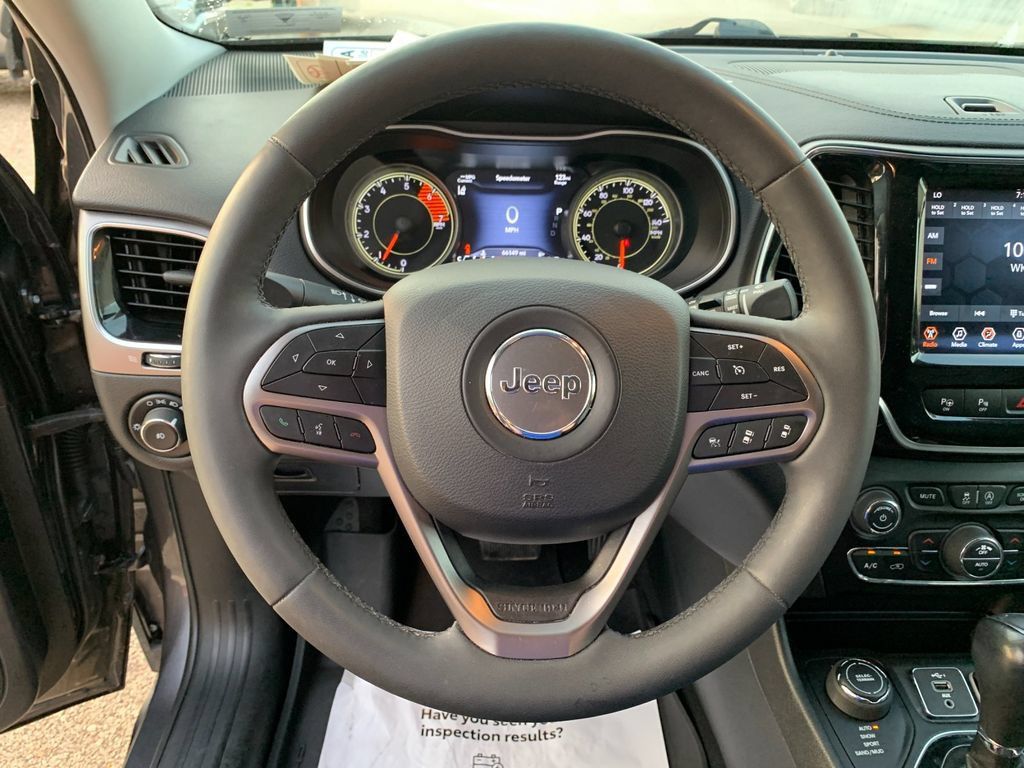 Used 2022 Jeep Cherokee Limited AWD/4WD image 26