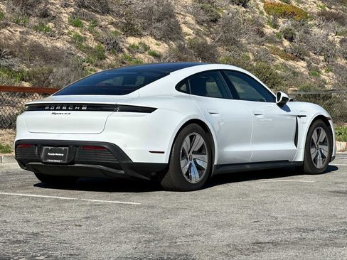 Used 2024 Porsche Taycan 4S image 7