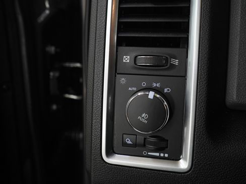 Used 2020 RAM 1500 Classic Warlock image 24