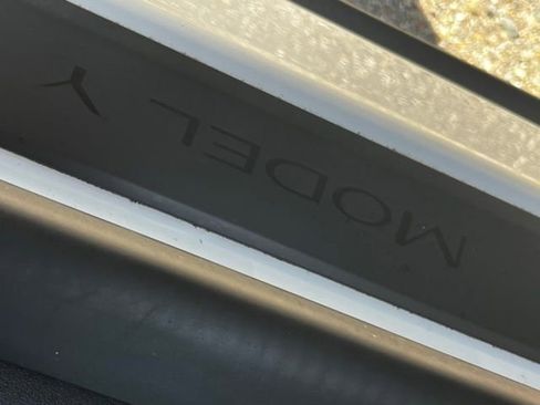 Used 2021 Tesla Model Y Performance AWD/4WD image 26