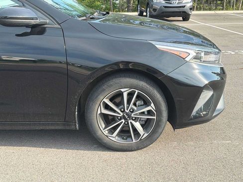 Used 2022 Kia Forte LXS FWD image 19