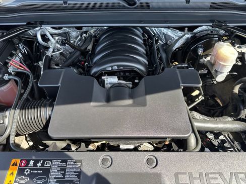 Certified 2017 Chevrolet Suburban Premier AWD/4WD image 42