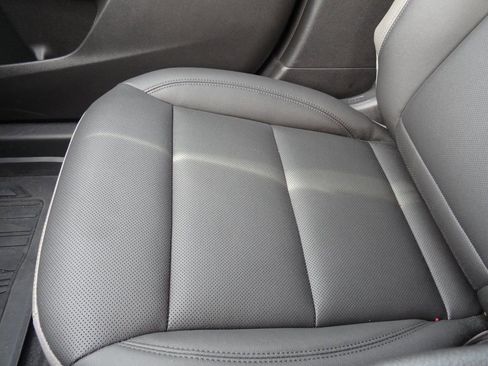 Used 2026 Chevrolet Trax ACTIV w/ Sunroof Package image 12