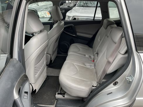 Used 2009 Toyota RAV4 Limited image 15