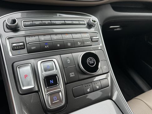 Used 2023 Hyundai Santa Fe SEL w/ Premium Package FWD image 19
