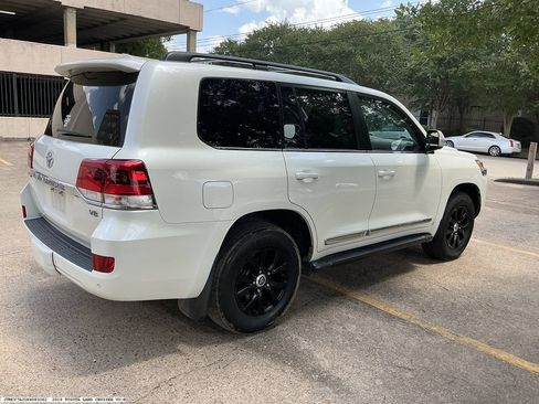 Used 2019 Toyota Land Cruiser AWD/4WD image 6