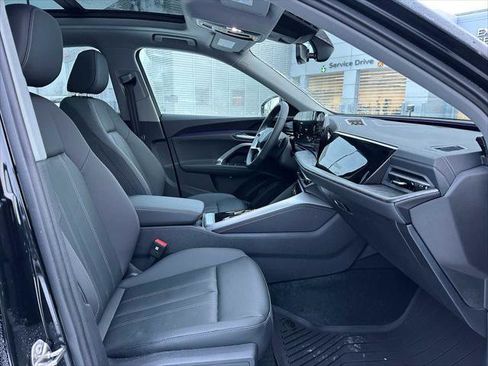 New 2025 Audi Q5 Premium image 10