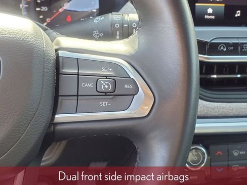 Used 2022 Jeep Compass Latitude image 22