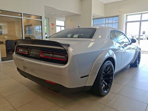 Used 2023 Dodge Challenger SRT Hellcat image 10