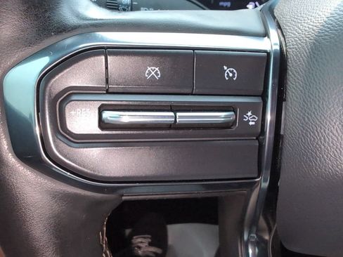 Used 2024 GMC Canyon AT4 w/ AT4 Premium Package AWD/4WD image 20