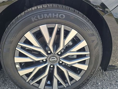 Used 2026 Nissan Altima 2.5 SV FWD image 11