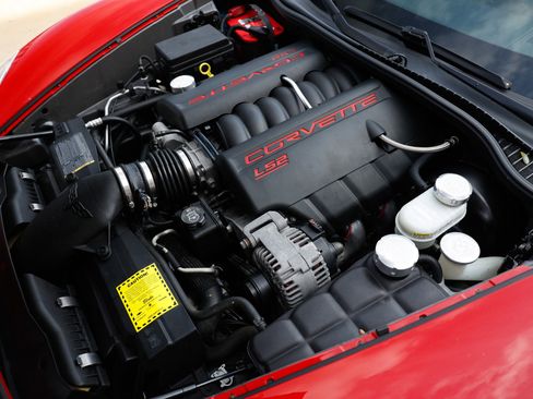 Used 2005 Chevrolet Corvette Coupe w/ Preferred Equipment Group image 48