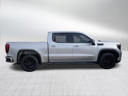Used 2022 GMC Sierra 1500 Elevation w/ LPO, Elevation Black Package image 7