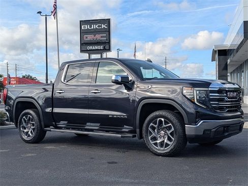 New 2026 GMC Sierra 1500 SLT image 2