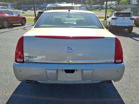 Used 2007 Cadillac DTS Luxury I w/ Sun And Sound Package FWD image 6