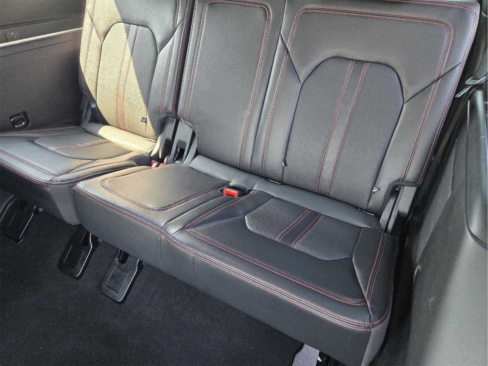 Used 2023 Ford Expedition Limited RWD image 30