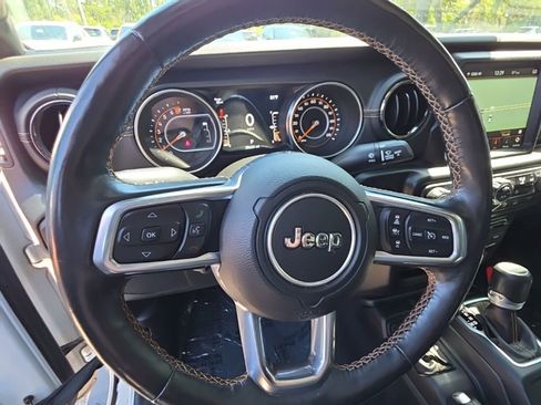 Certified 2021 Jeep Gladiator Overland image 12