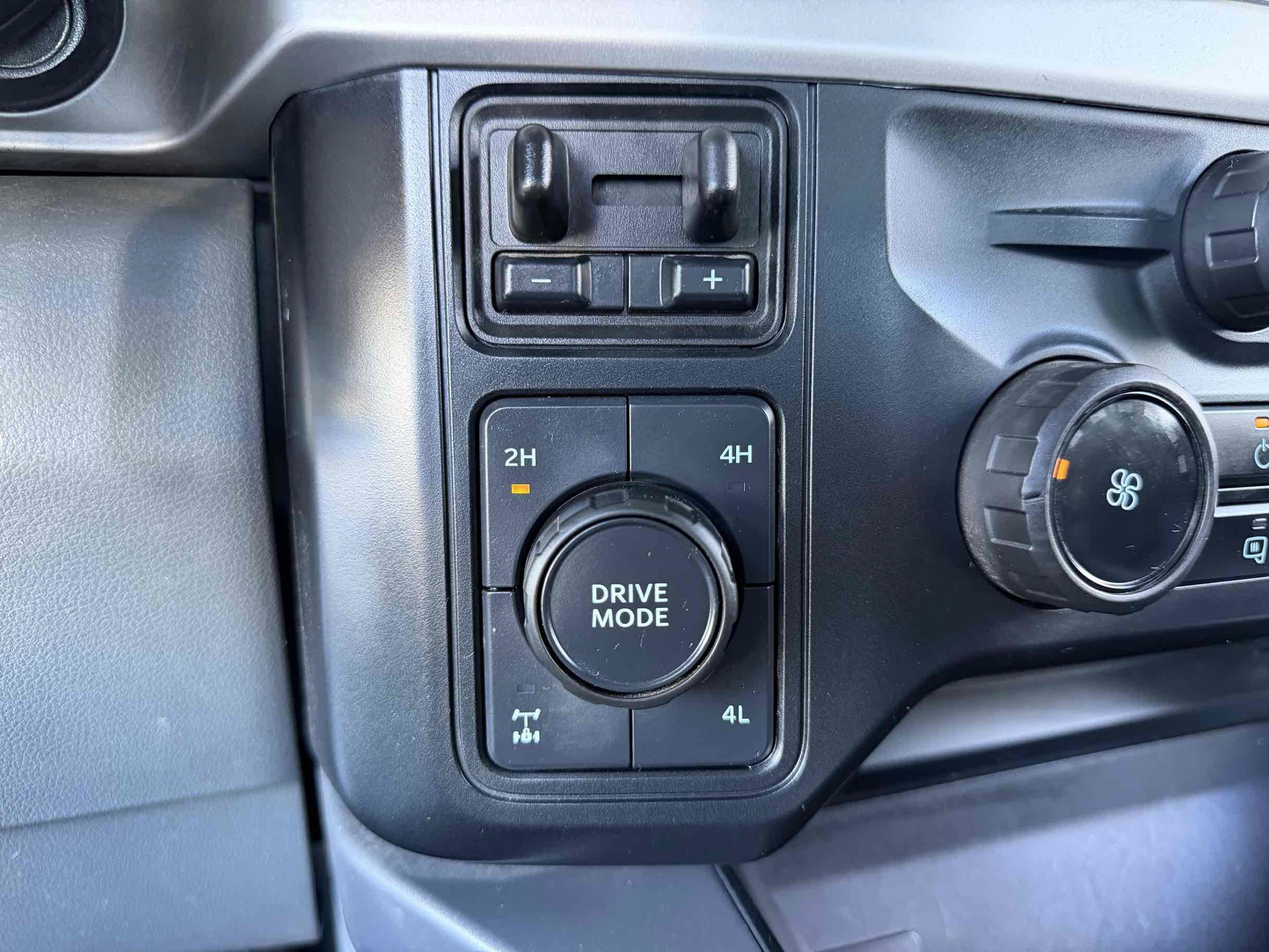 Used 2025 Ford F250 XLT w/ FX4 Off-Road Package AWD/4WD image 20
