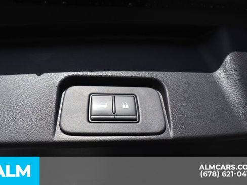 Used 2024 Nissan Rogue SV image 22