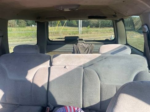 Used 1996 GMC Yukon 4WD 4-Door image 12
