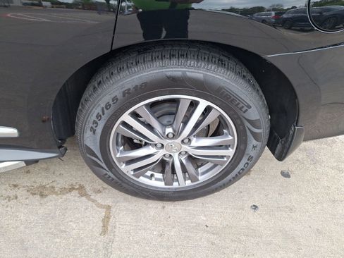 Used 2019 INFINITI QX60 Luxe w/ Essential Package image 11