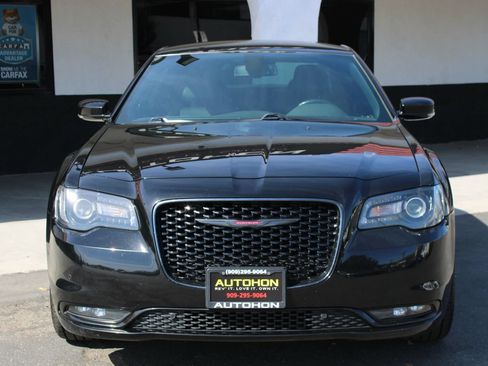 Used 2021 Chrysler 300 S RWD image 2