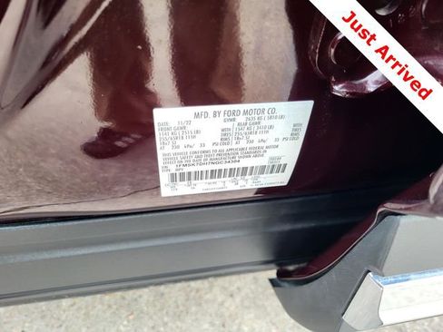 Used 2022 Ford Explorer XLT w/ Equipment Group 202A RWD image 30