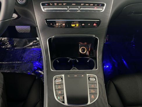 Used 2021 Mercedes-Benz GLC 300 GLC 300 image 26