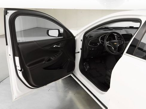 Used 2019 Chevrolet Malibu LT w/ LT Plus Package image 10