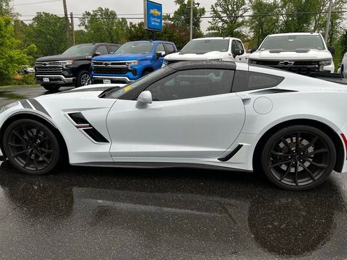 Used 2019 Chevrolet Corvette Grand Sport RWD image 8