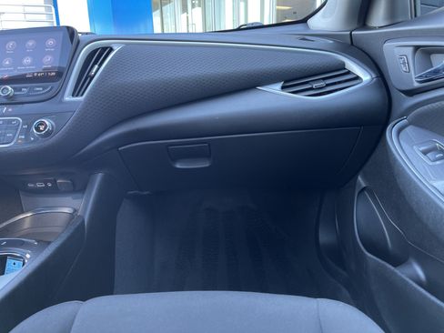 Used 2023 Chevrolet Malibu LT image 32