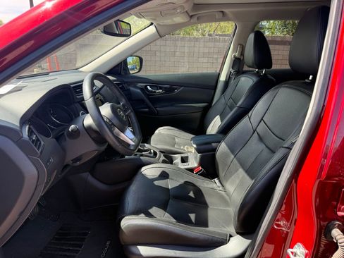 Used 2020 Nissan Rogue SL w/ Premium Package FWD image 12