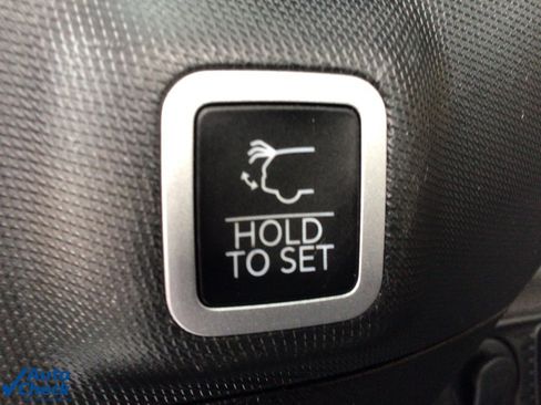 Used 2023 Jeep Grand Cherokee Summit w/ Advanced Protech Group IV image 34