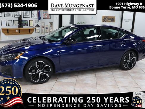 Used 2024 Nissan Altima 2.5 SR FWD image 1