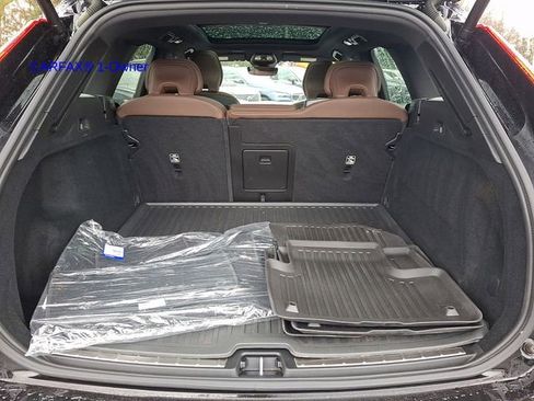 Certified 2024 Volvo XC60 B5 Plus w/ Climate Package image 30