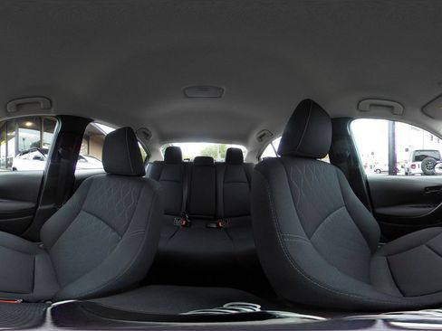 Used 2025 Toyota Corolla LE FWD image 42