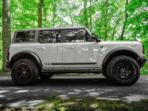 Used 2021 Ford Bronco First Edition AWD/4WD image 2