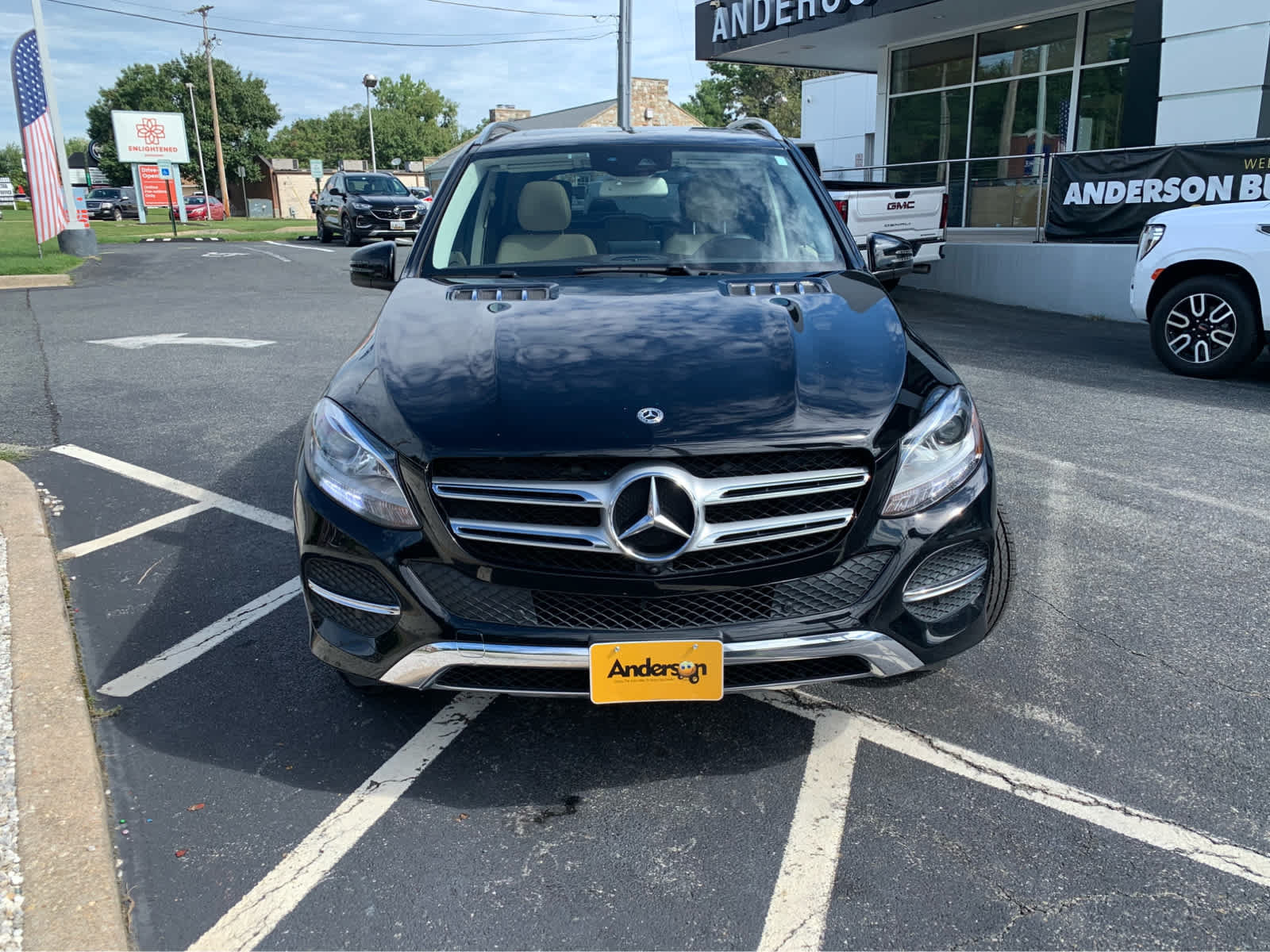 Used 2018 Mercedes-Benz GLE 350 4MATIC image 2