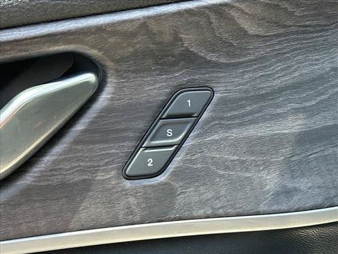 Used 2021 Jeep Grand Cherokee L Limited AWD/4WD image 19