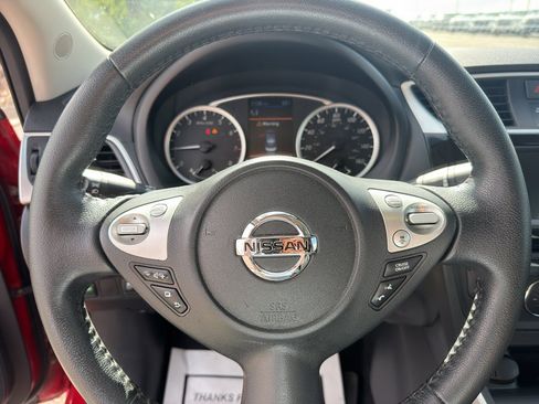Used 2019 Nissan Sentra SV w/ Special Edition Package FWD image 16