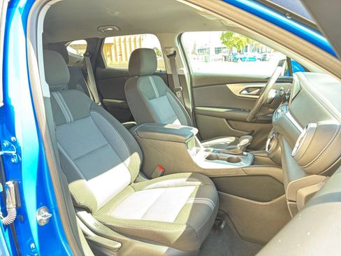 Used 2026 Chevrolet Blazer LT AWD/4WD image 37