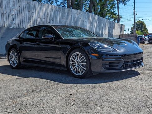 Used 2021 Porsche Panamera image 5