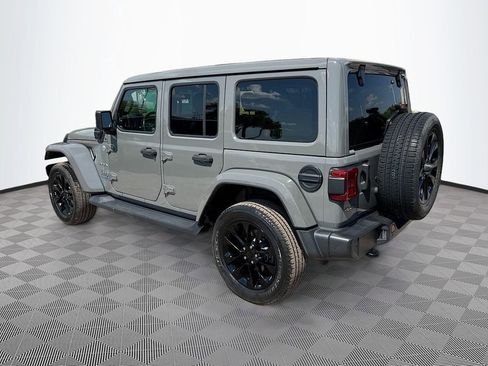 Used 2021 Jeep Wrangler Unlimited Sahara w/ Cold Weather Group AWD/4WD image 8