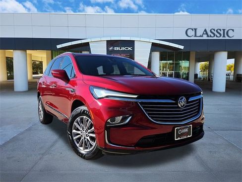 Used 2024 Buick Enclave Premium image 1